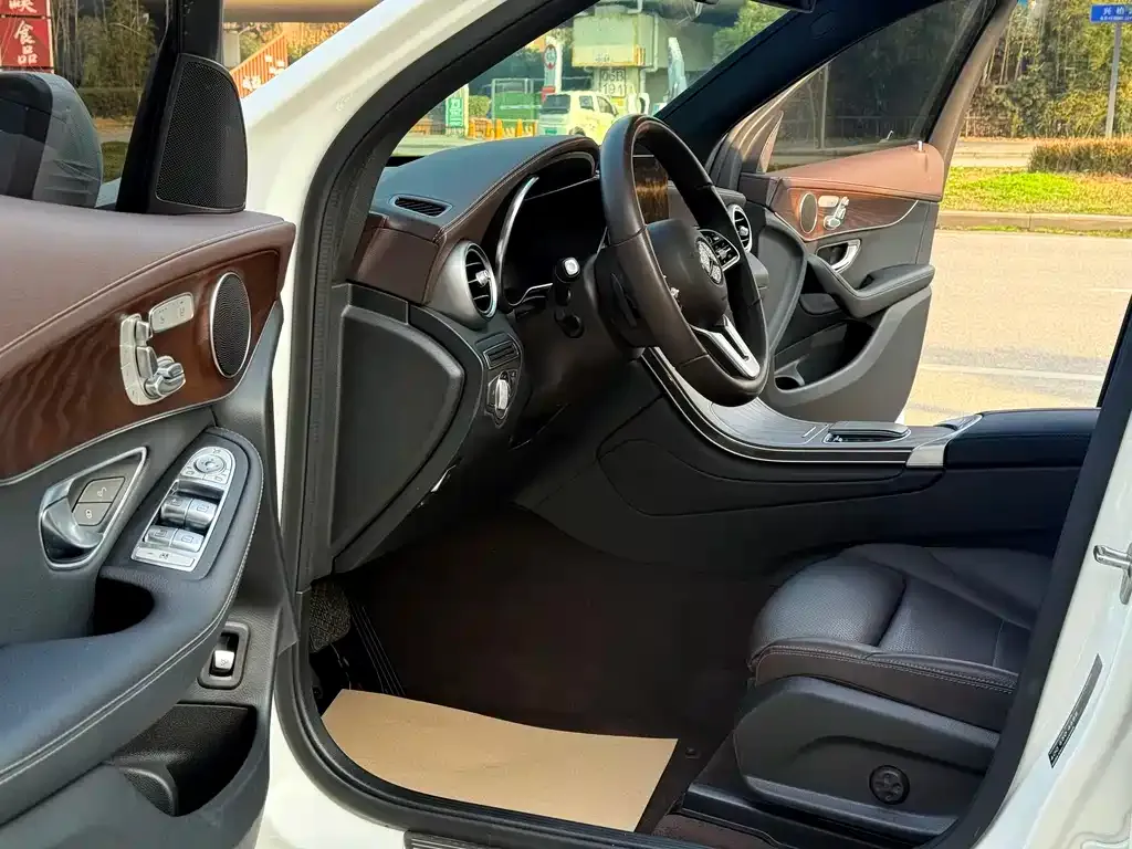 Mercedes-Benz GLC 2022 из CN, фото 10