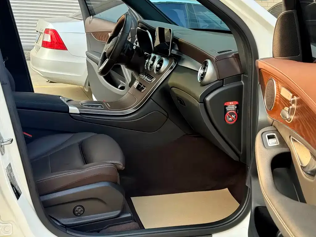 Mercedes-Benz GLC 2022 из CN, фото 4