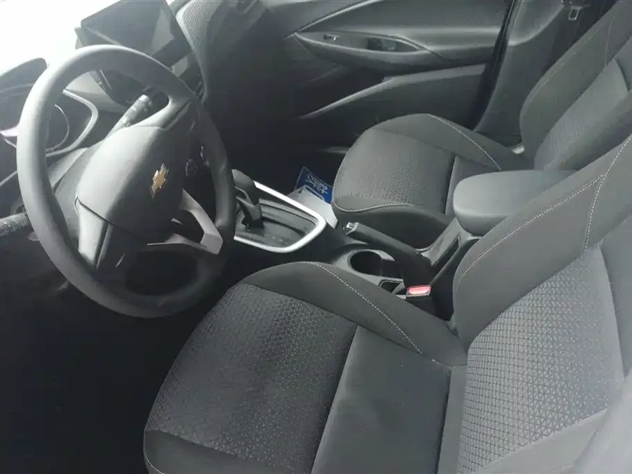 Chevrolet Cavalier 2021 из CN, фото 2
