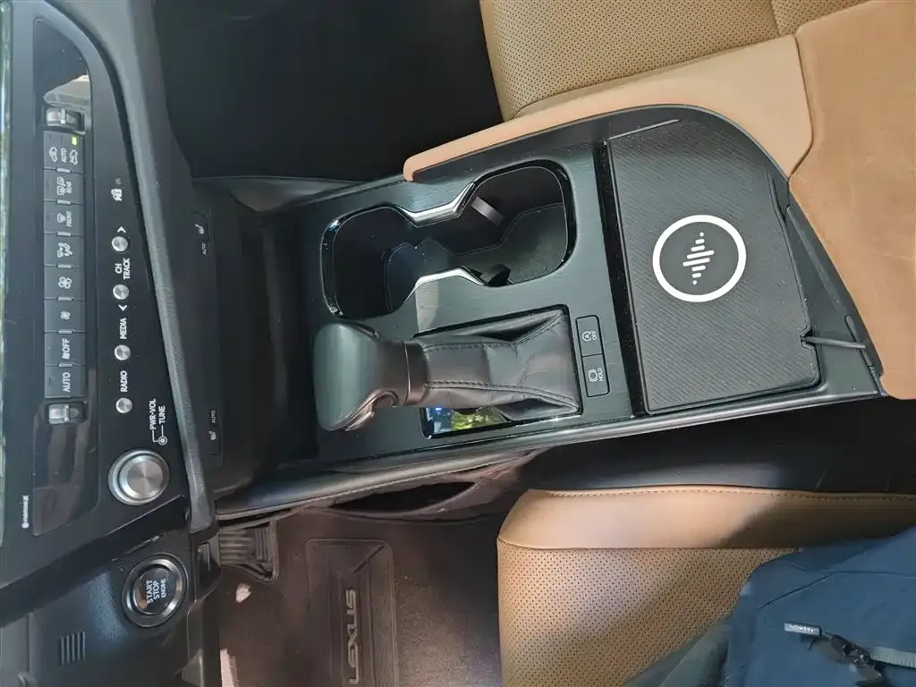Lexus ES 2023 из CN, фото 10