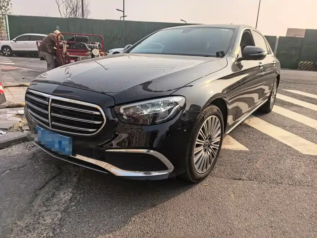 Mercedes-Benz E-Class 2023 из CN, фото 1