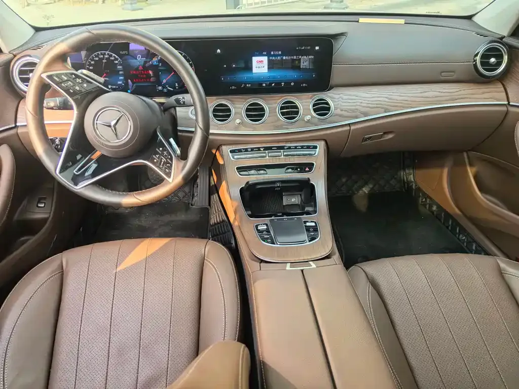 Mercedes-Benz E-Class 2023 из CN, фото 3