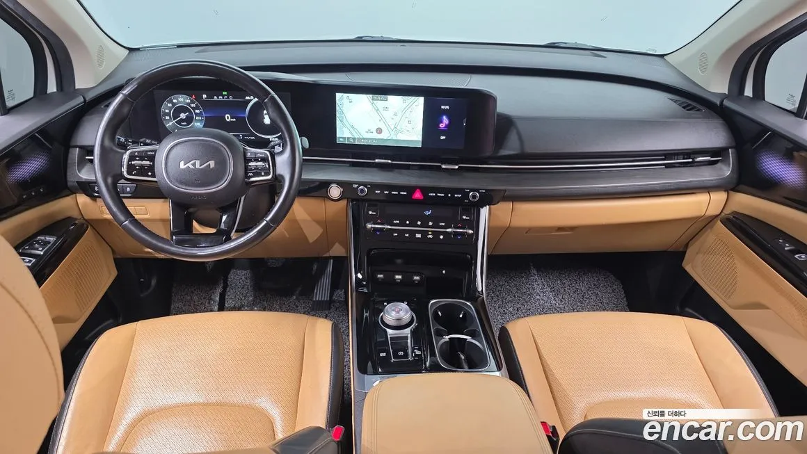 Kia Carnival — фото 10