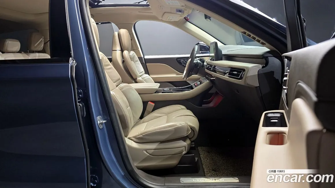Lincoln Aviator — фото 10