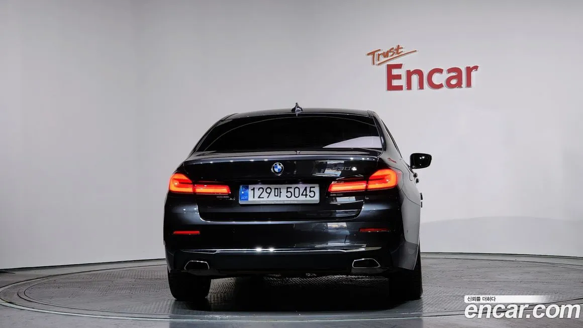 BMW 5-Series 2021 из KR, фото 2