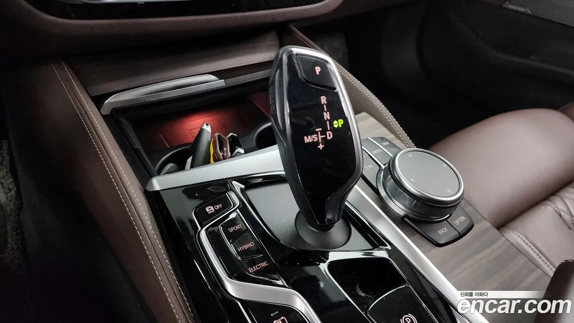 BMW 5-Series 2021 из KR, фото 4