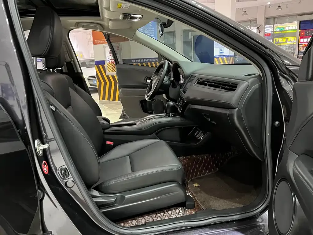 Honda Vezel 2022 из CN, фото 3