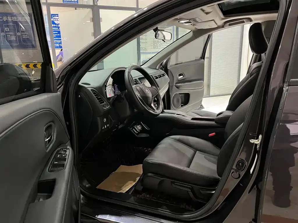 Honda Vezel 2022 из CN, фото 2