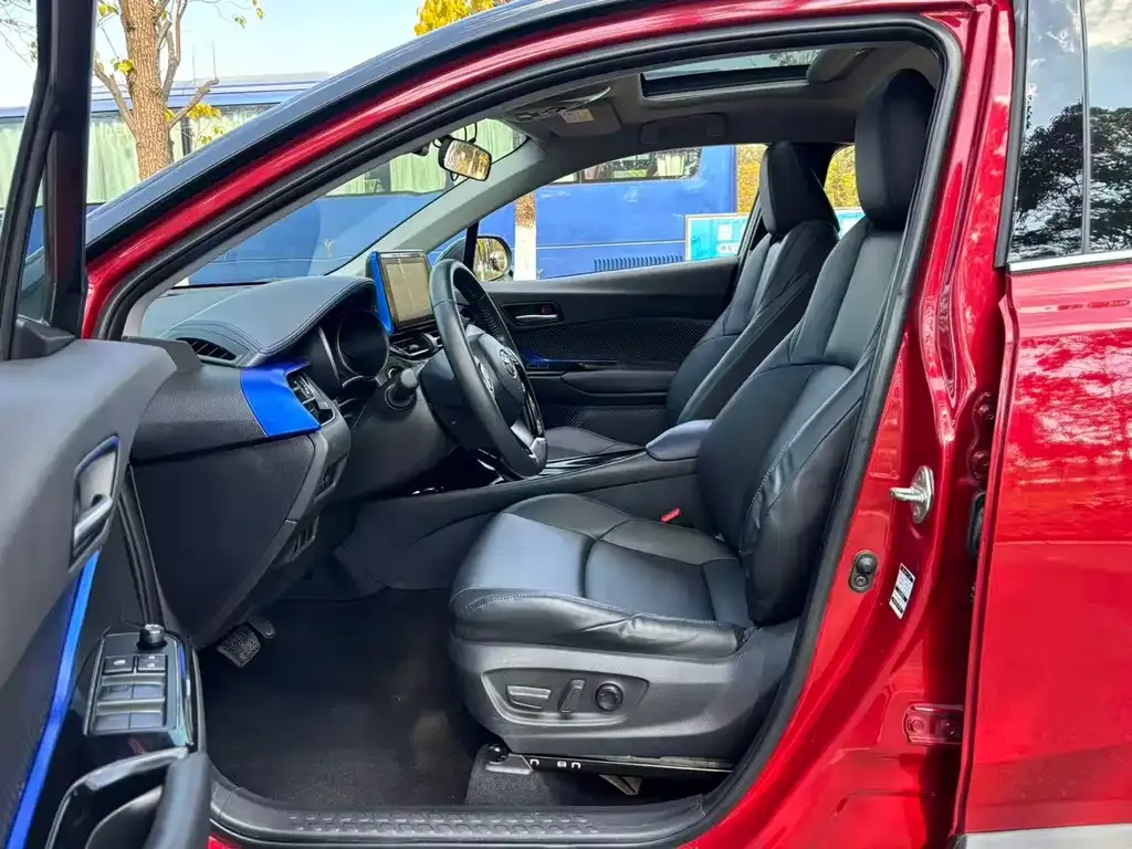 Toyota C-HR 2021 из CN, фото 4