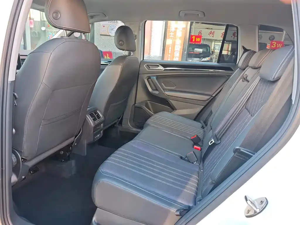Volkswagen Tiguan L 2022 из CN, фото 8
