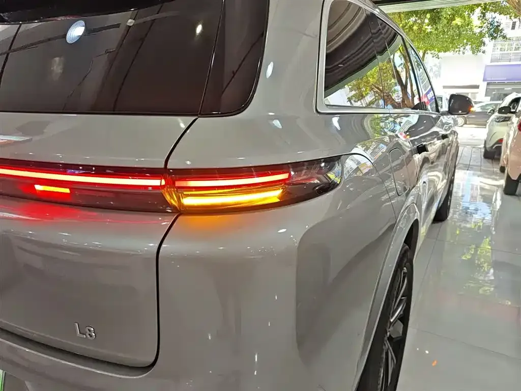 Li Auto L8 2023 из CN, фото 7