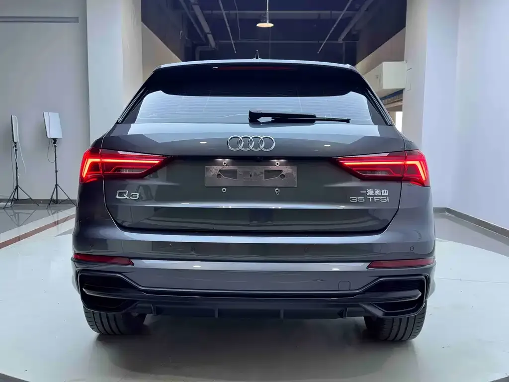 Audi Q3 — фото 7