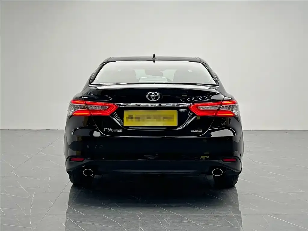 Toyota Camry 2021 из CN, фото 2