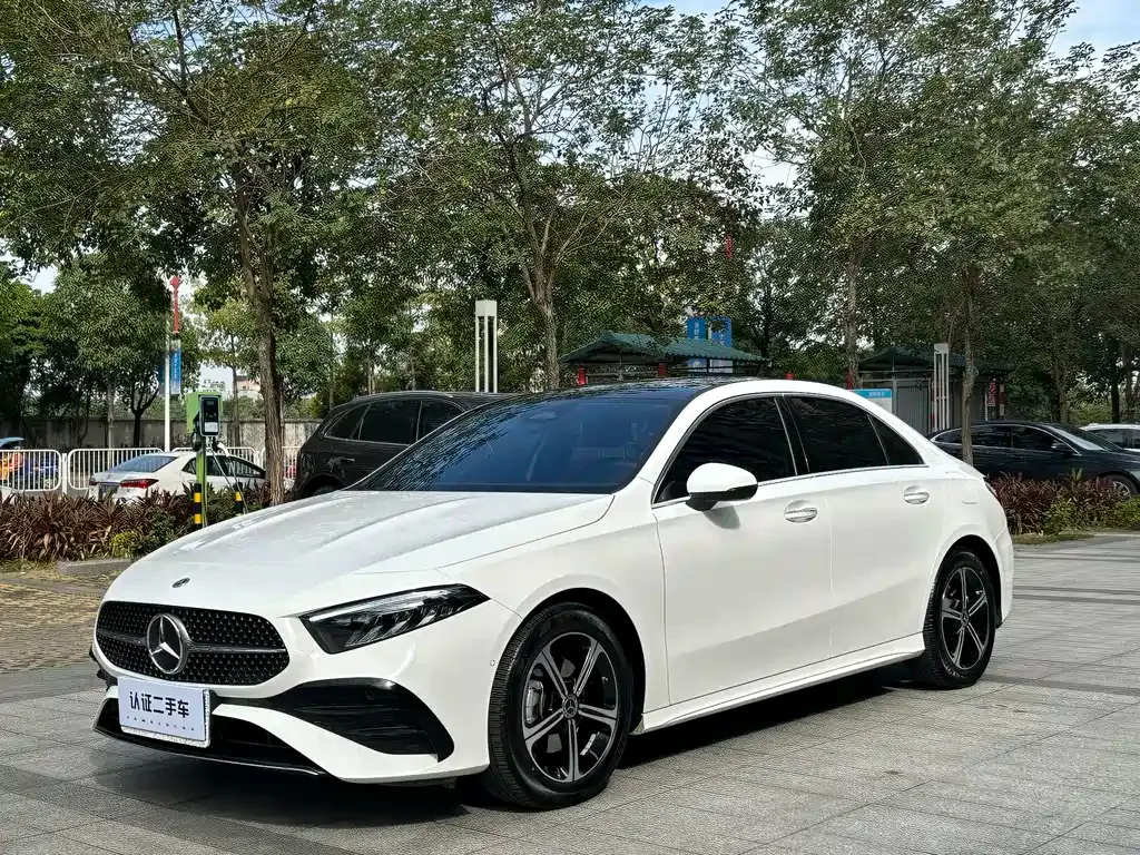 Mercedes-Benz A-Class 2024 из CN, фото 1