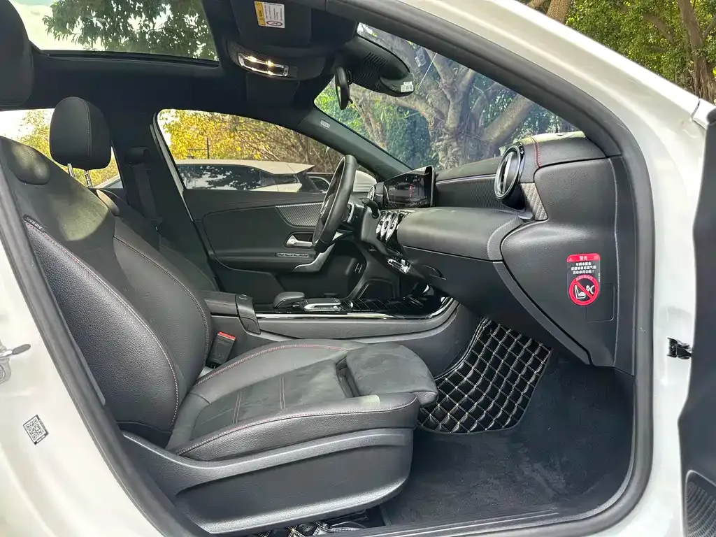 Mercedes-Benz A-Class 2024 из CN, фото 5