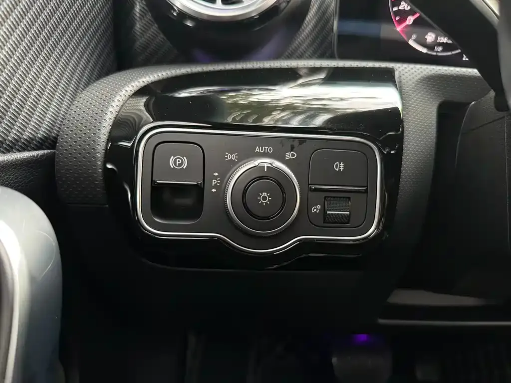 Mercedes-Benz A-Class 2024 из CN, фото 9