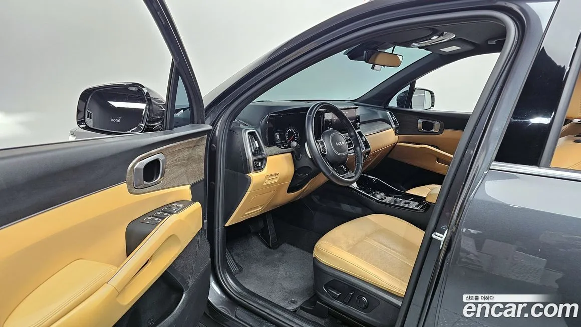 Kia Sorento — фото 7