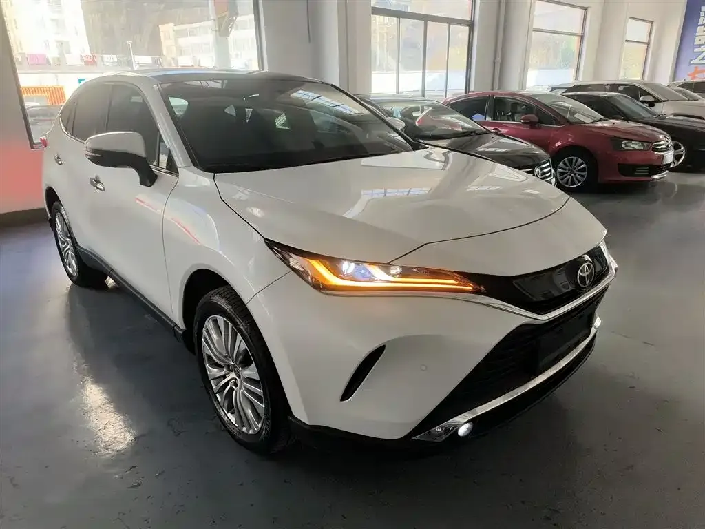 Toyota Harrier — фото 10