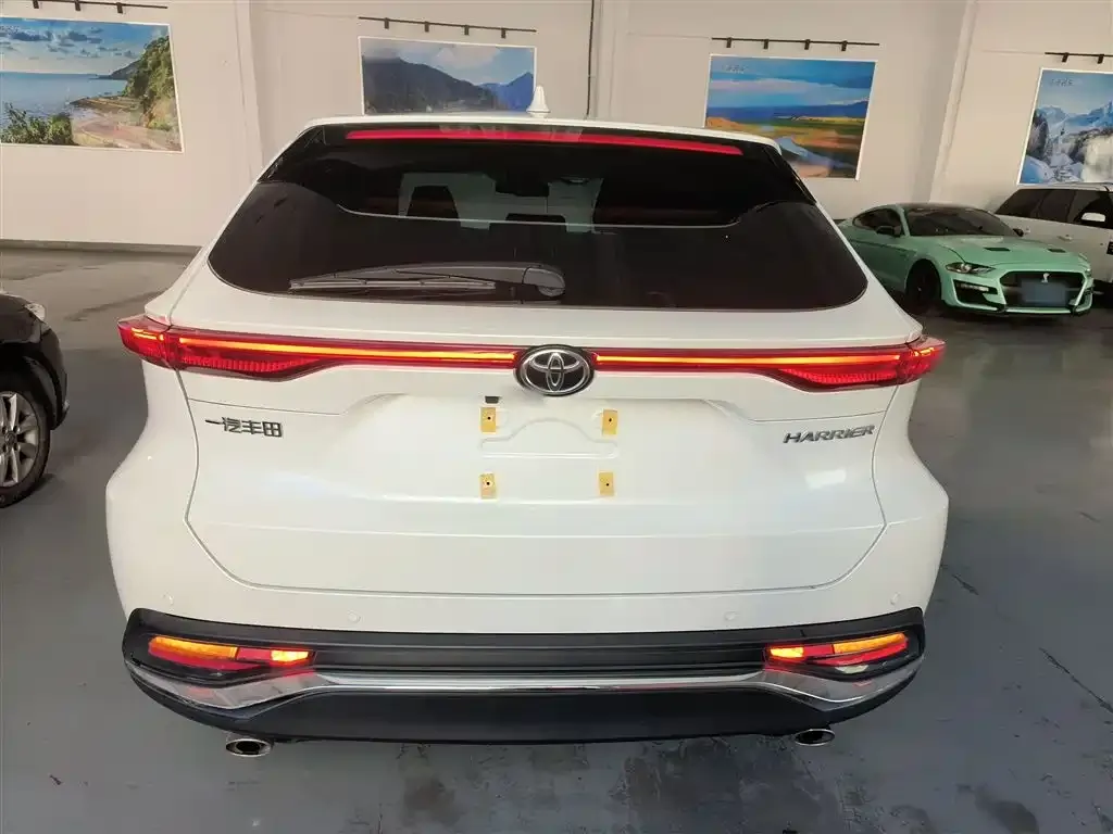 Toyota Harrier — фото 6