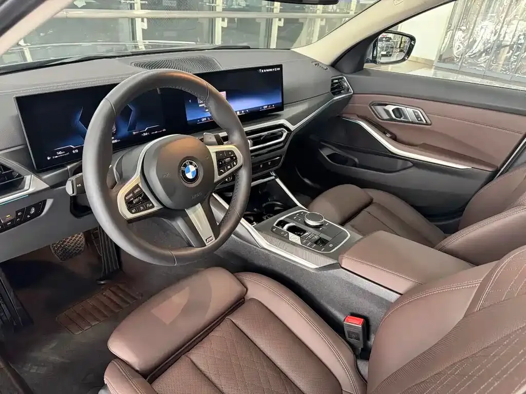 BMW 3 Series 2024 из CN, фото 9