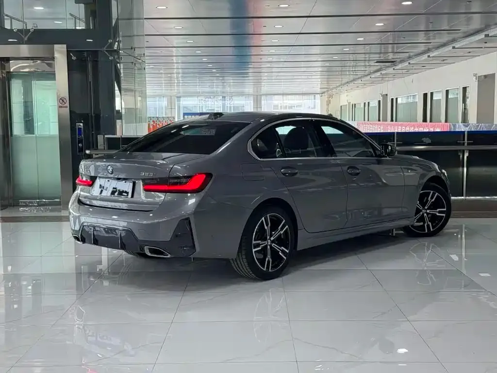 BMW 3 Series 2024 из CN, фото 7