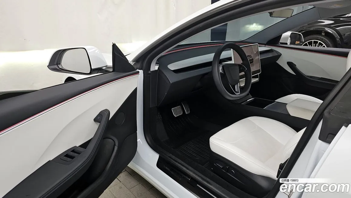Tesla Model 3 2024 из KR, фото 4