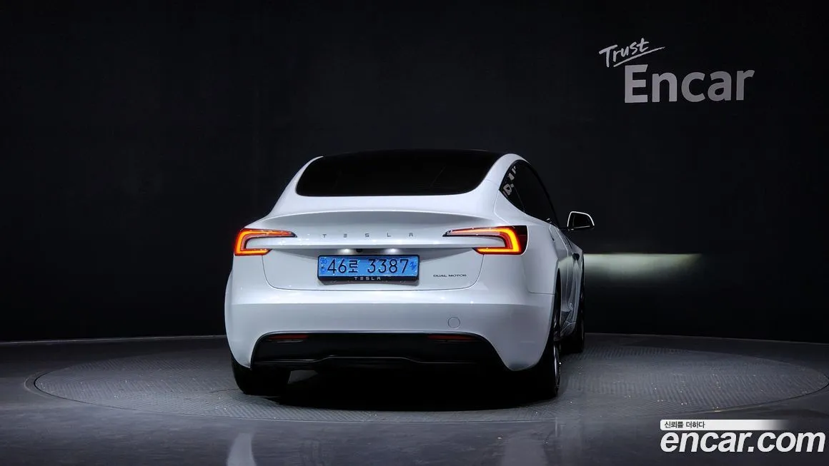 Tesla Model 3 2024 из KR, фото 3