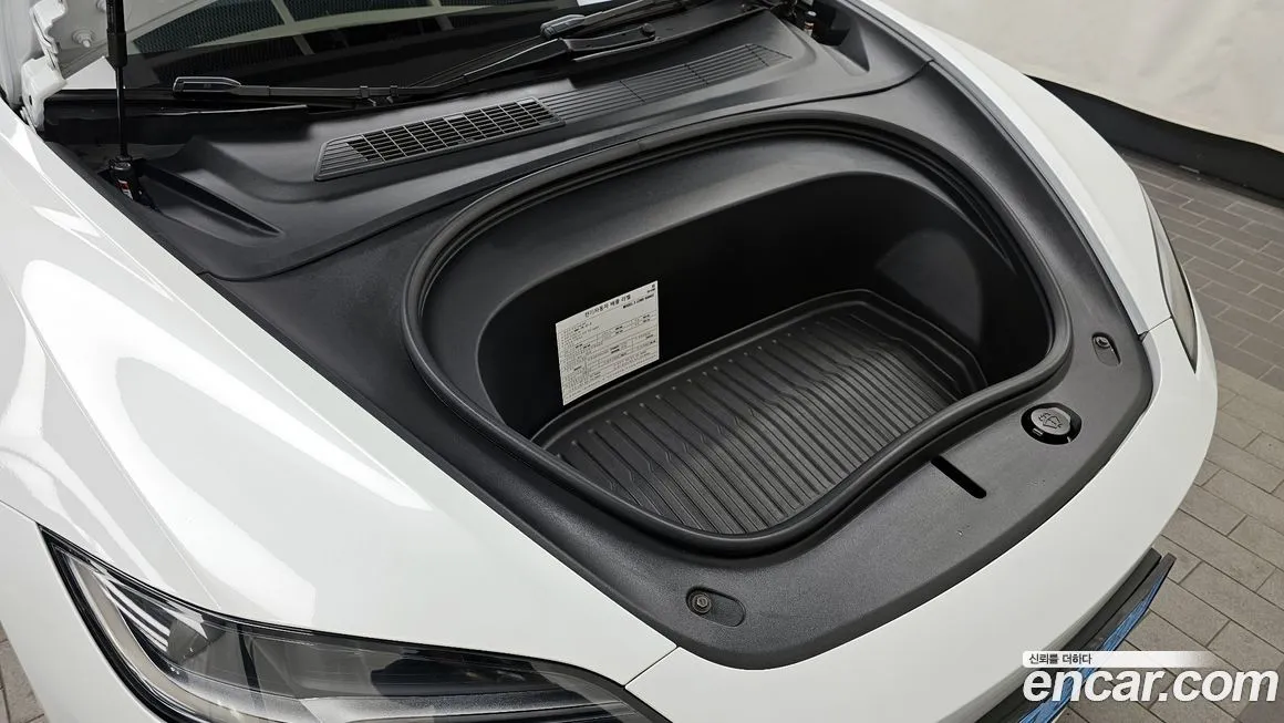 Tesla Model 3 2024 из KR, фото 5