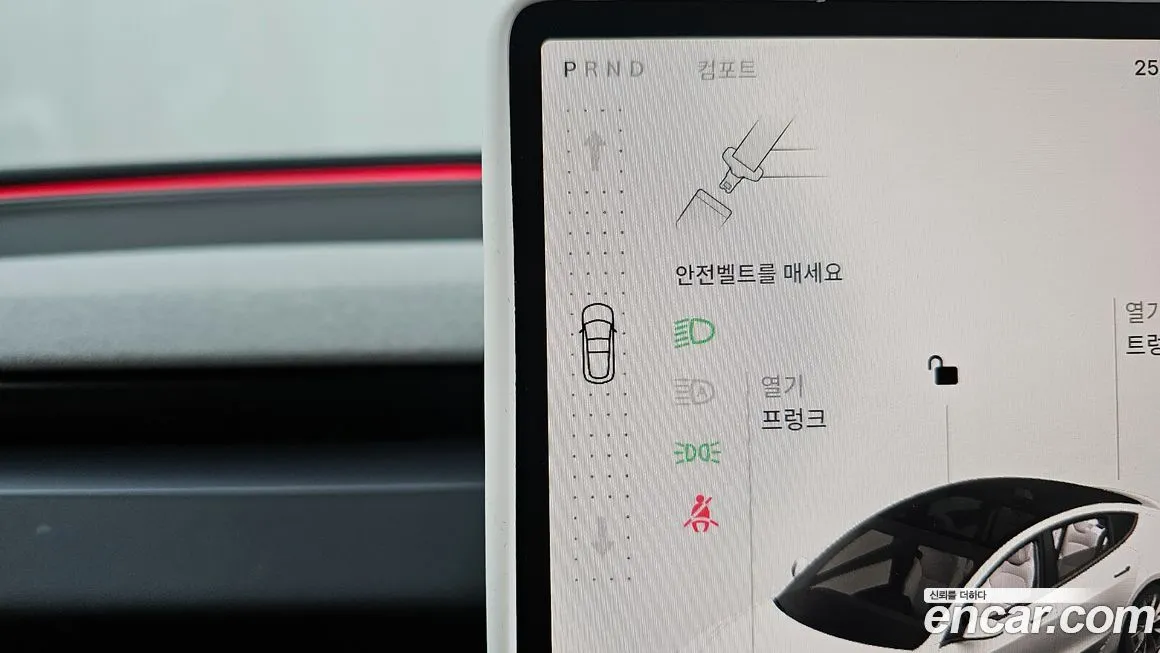 Tesla Model 3 2024 из KR, фото 6