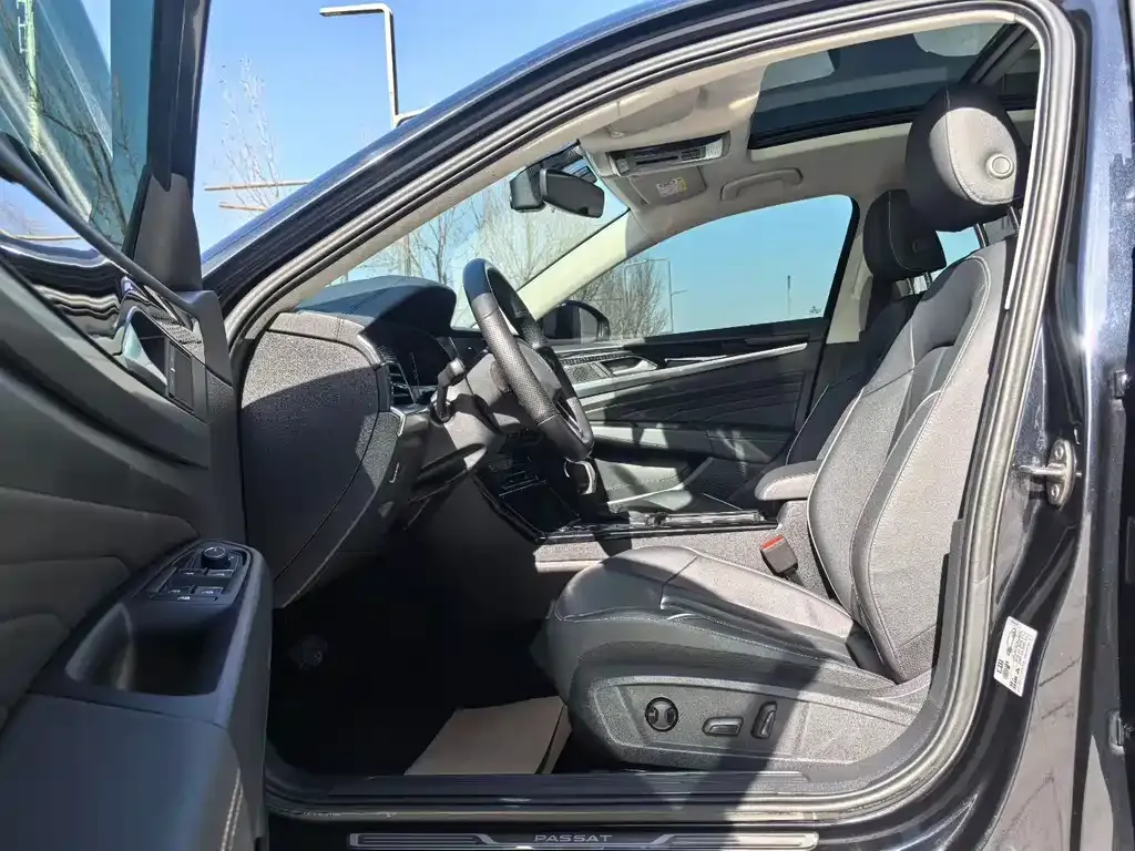 Volkswagen Passat 2023 из CN, фото 8
