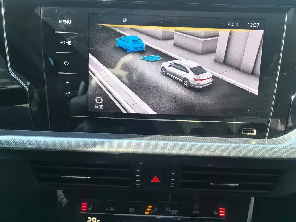 Volkswagen Passat 2023 из CN, фото 3