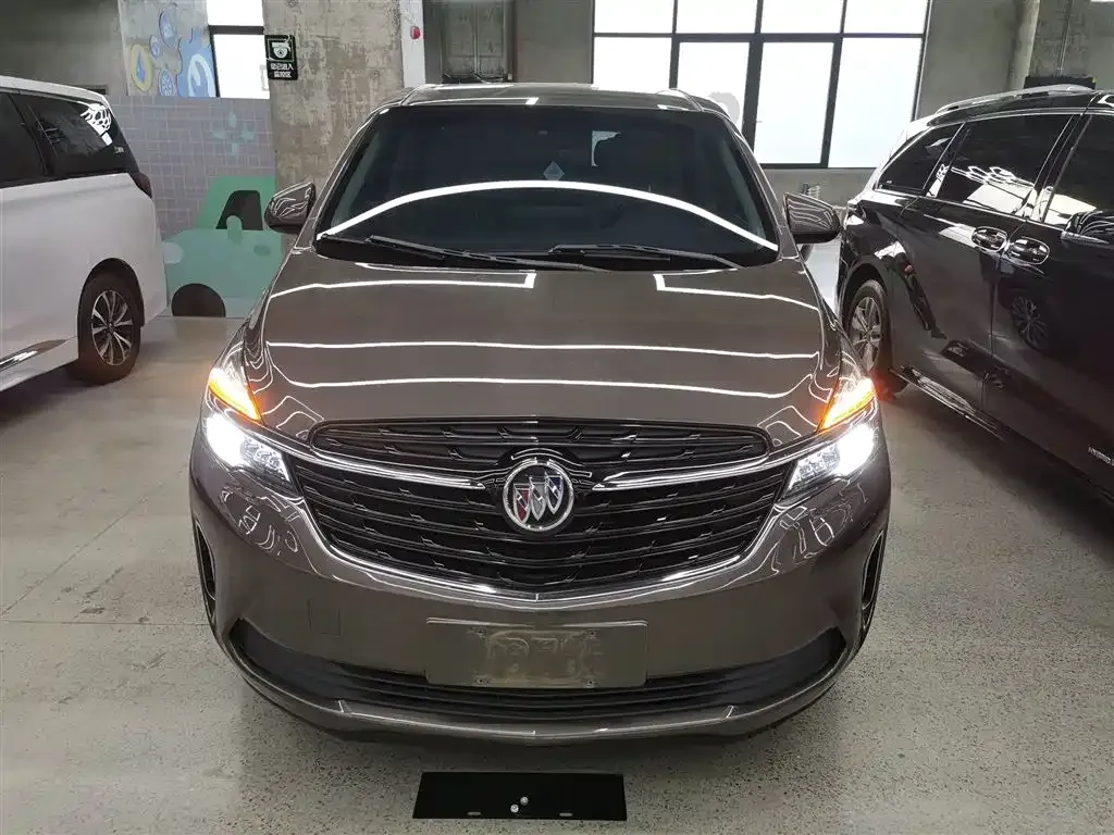 Buick GL8 2022 из CN, фото 7