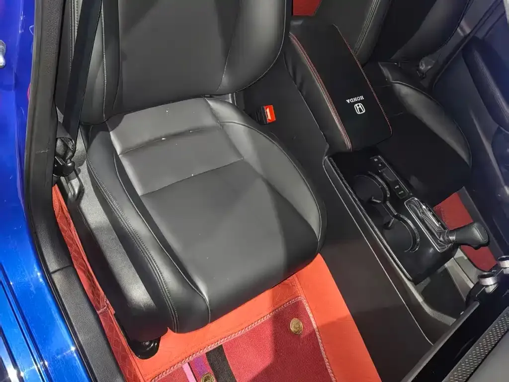 Honda Civic — фото 10