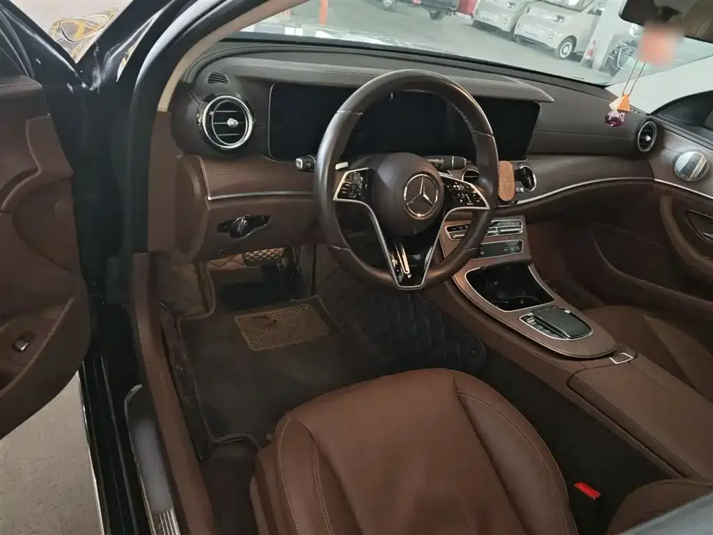 Mercedes-Benz E-Class 2023 из CN, фото 8
