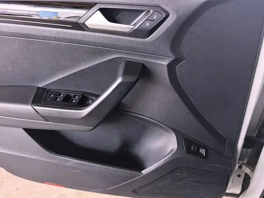 Volkswagen T-Roc 2022 из CN, фото 9