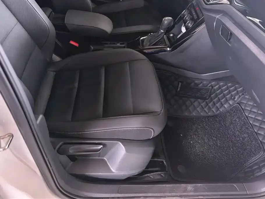 Volkswagen T-Roc 2022 из CN, фото 5