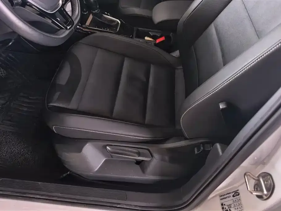 Volkswagen T-Roc 2022 из CN, фото 7