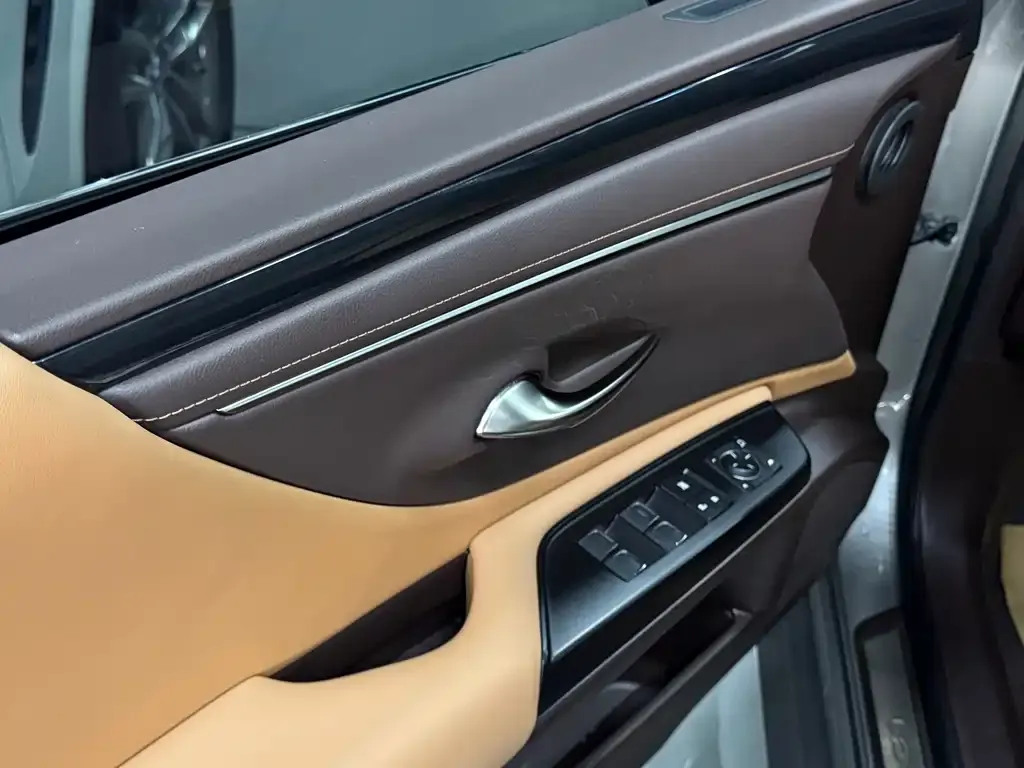 Lexus ES 2022 из CN, фото 5