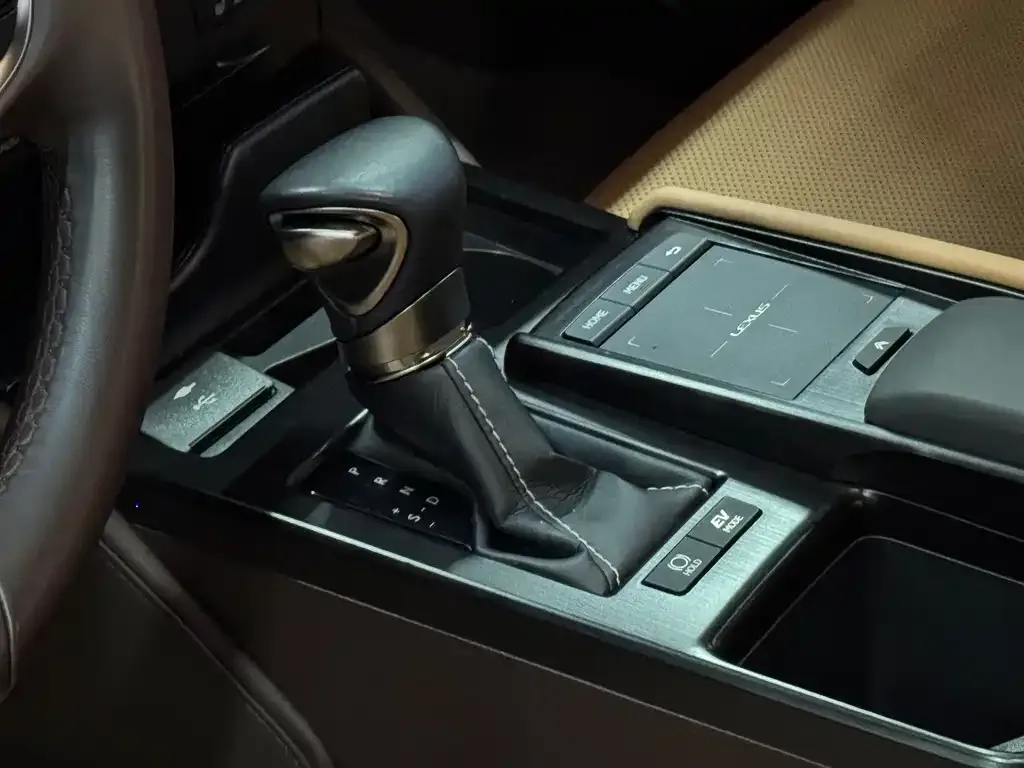 Lexus ES 2022 из CN, фото 2