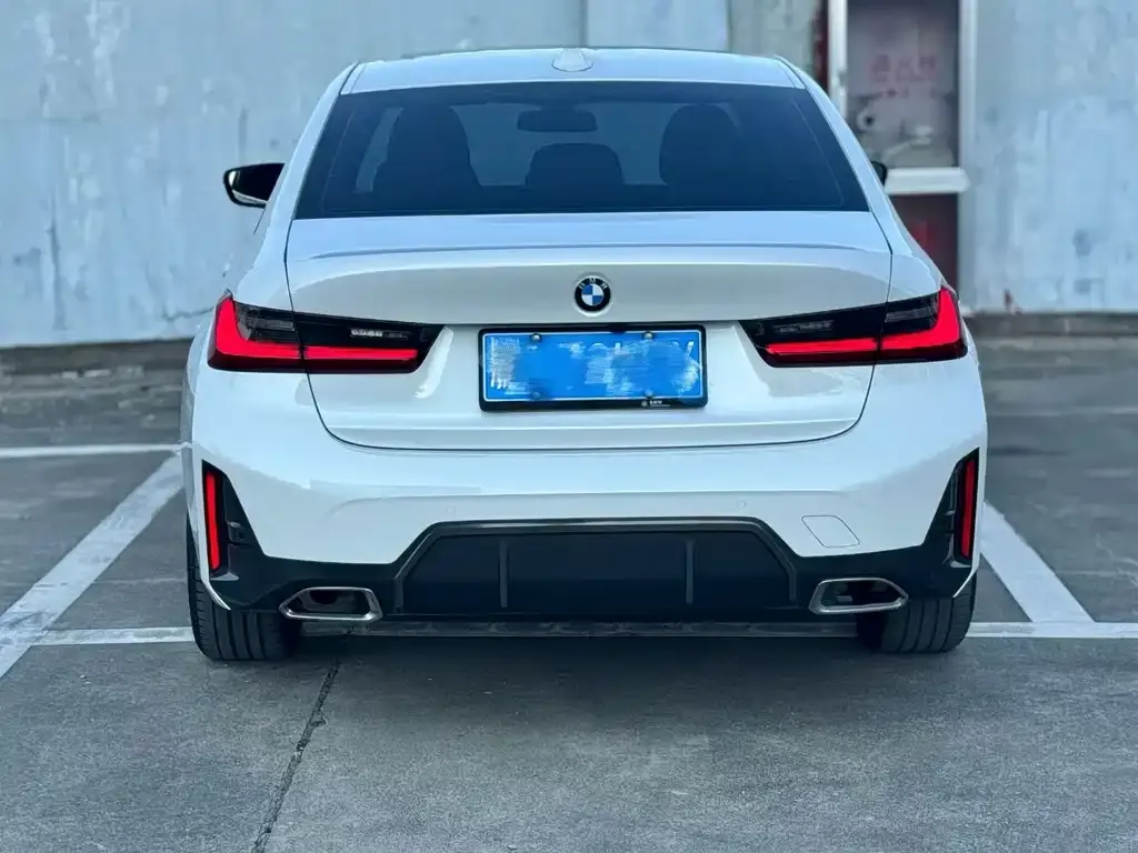 BMW 3 Series 2022 из CN, фото 2