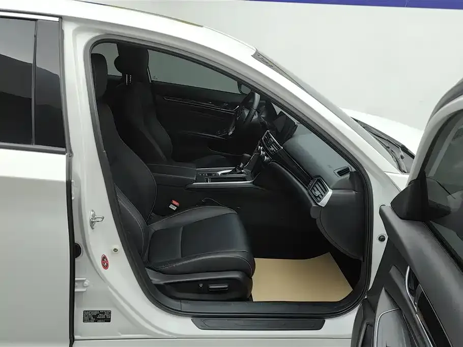 Honda Inspire 2023 из CN, фото 3