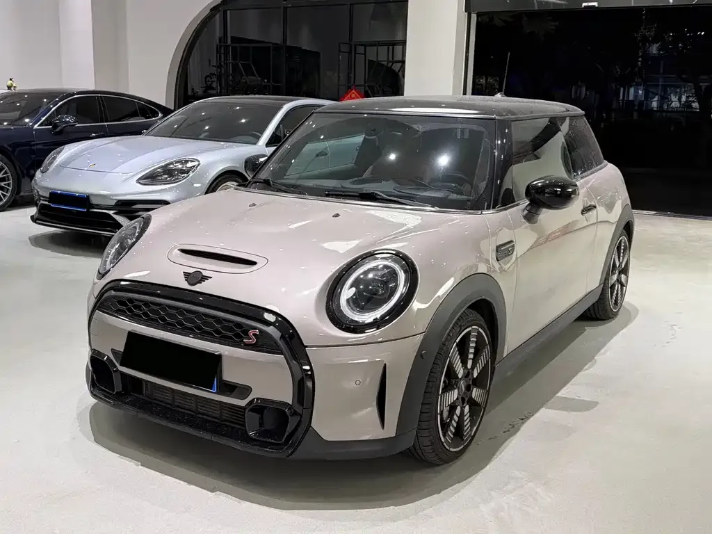 MINI Cooper (3-door) 2021 из CN, фото 1