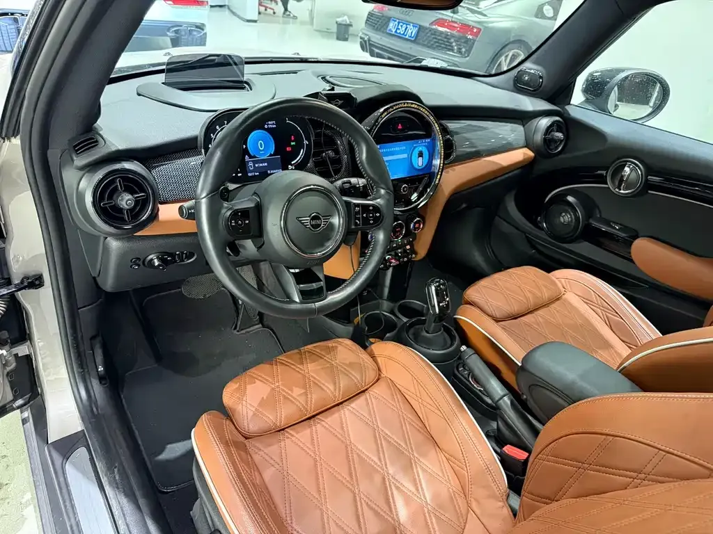 MINI Cooper (3-door) 2021 из CN, фото 10