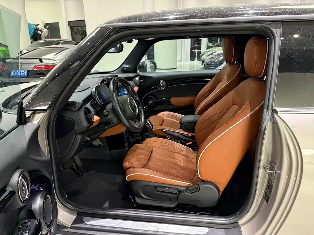MINI Cooper (3-door) 2021 из CN, фото 8