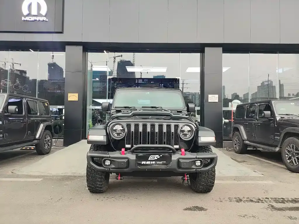 Jeep Wrangler 2023 из CN, фото 5