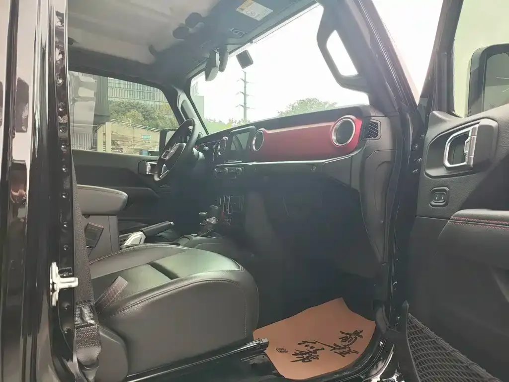 Jeep Wrangler 2023 из CN, фото 8