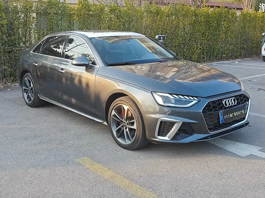 Audi A4L 2022 из CN, фото 6
