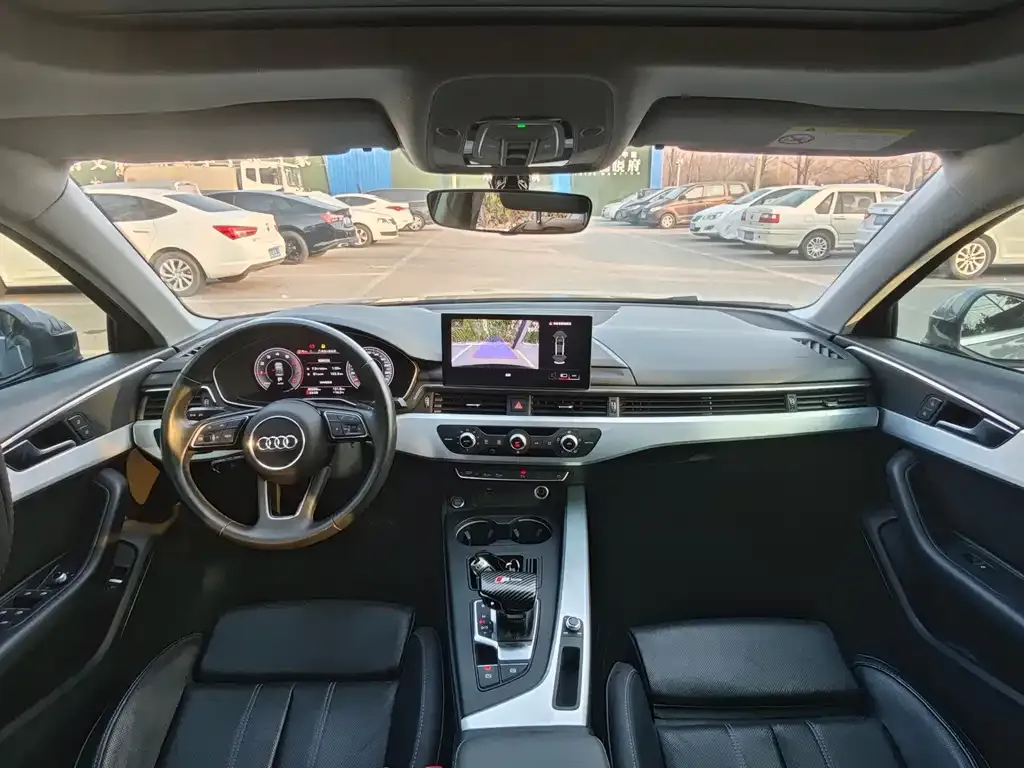 Audi A4L 2022 из CN, фото 5