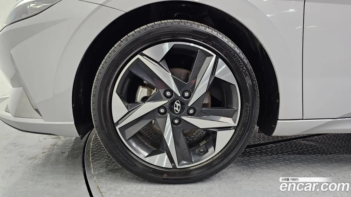 Hyundai AVANTE 2023 из KR, фото 5