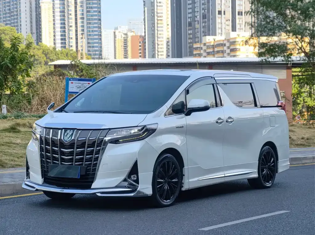 Toyota Alphard 2022 из CN, фото 1